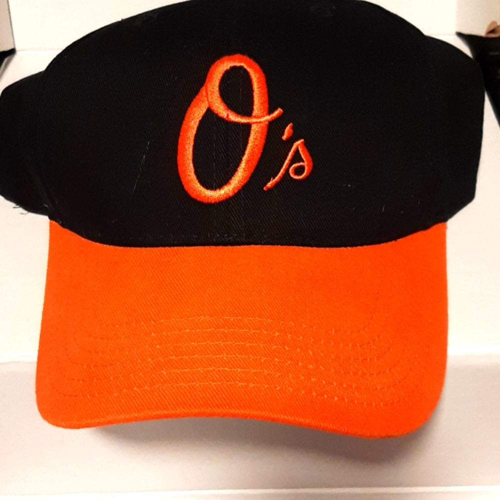 O's Hat. New